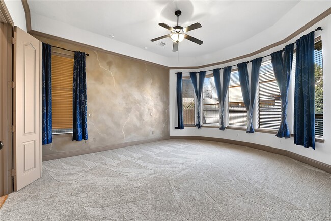 Photo - 6223 Duke Trail Ln