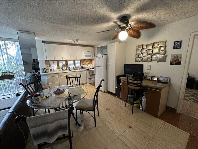 Photo - 17021 N Bay Rd Unit 116