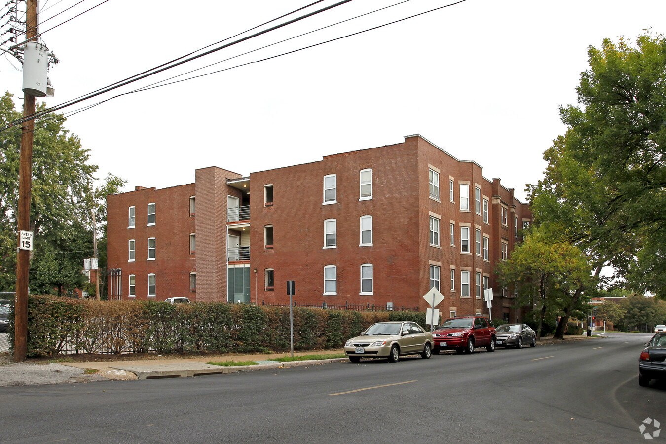 Street View - Lindell Plaza Apartments