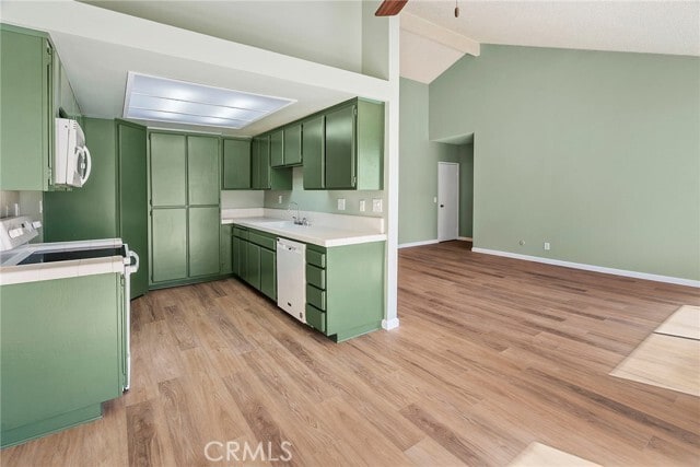 Photo - 15000 Halldale Ave Unidad 213