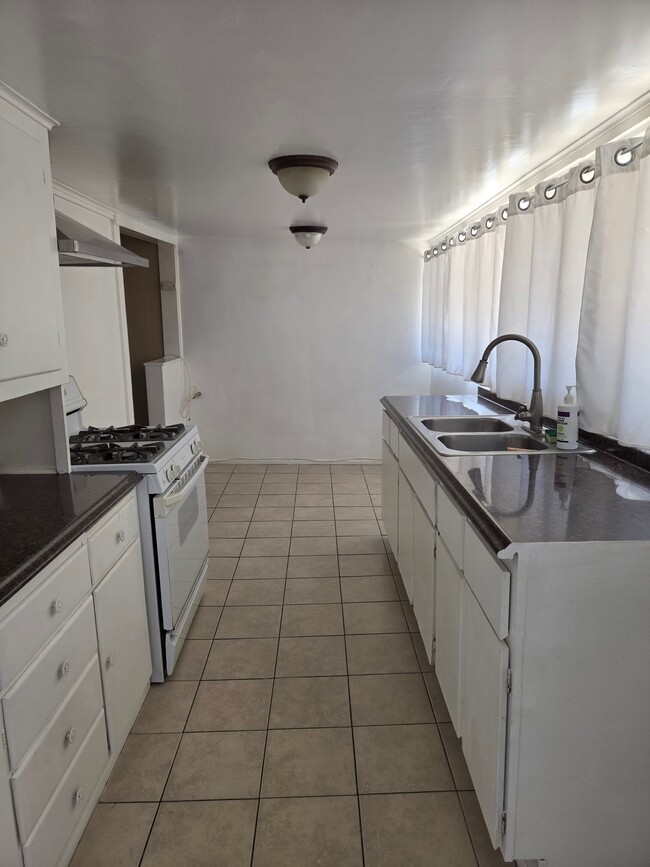 Photo - 1308 W Fern Dr