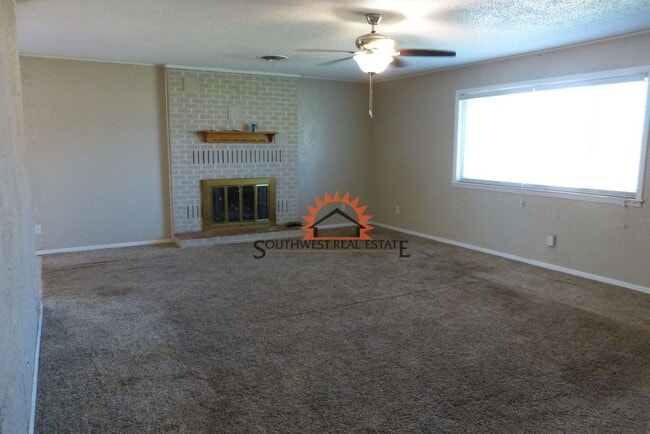 Photo - Lovely 3 bedroom 2 bath brick home.
