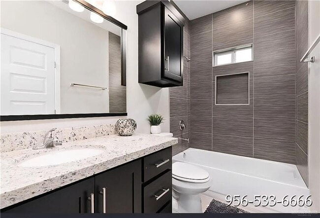 3816 Las Vistas Ln Unit 2