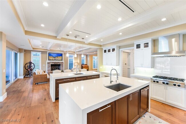 Photo - 481 21st Ave S
