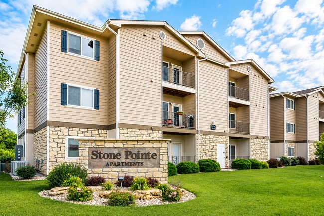 Stone Pointe Apartments