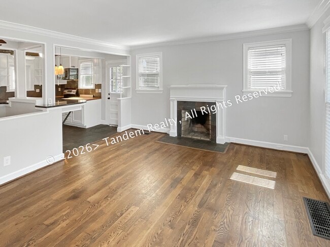 Photo - 2228 Ashwood Ave Unit B