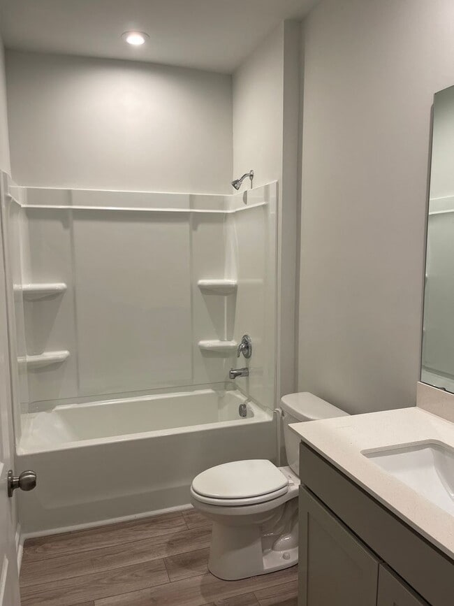 Photo - 4 bed 2 bath home in Heartwood!