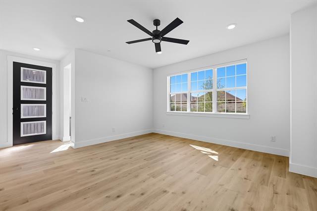 Building Photo - 2528 Red Tailed Hawk Ln