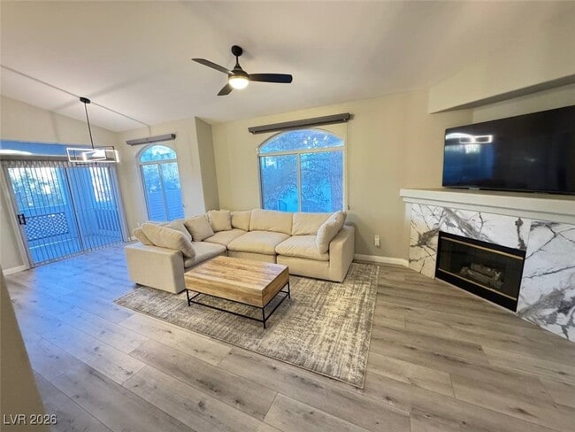 Building Photo - 700 Carnegie St Unit 4424