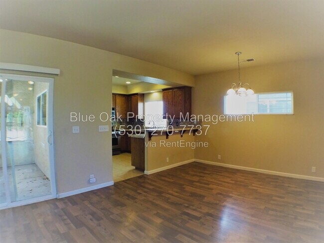 Photo - 573 E Eaton Rd