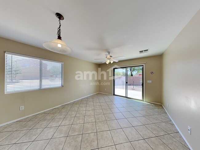 Photo - 641 W Flaming Arrow Dr