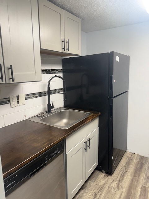 Photo - 100 Lewis Dr