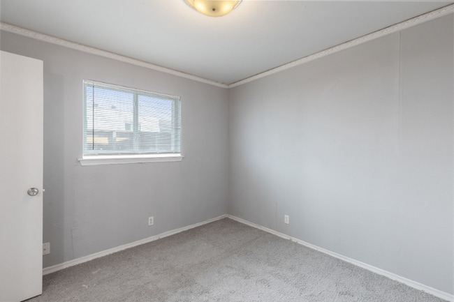 Photo - 409 E 9th St Unidad 106