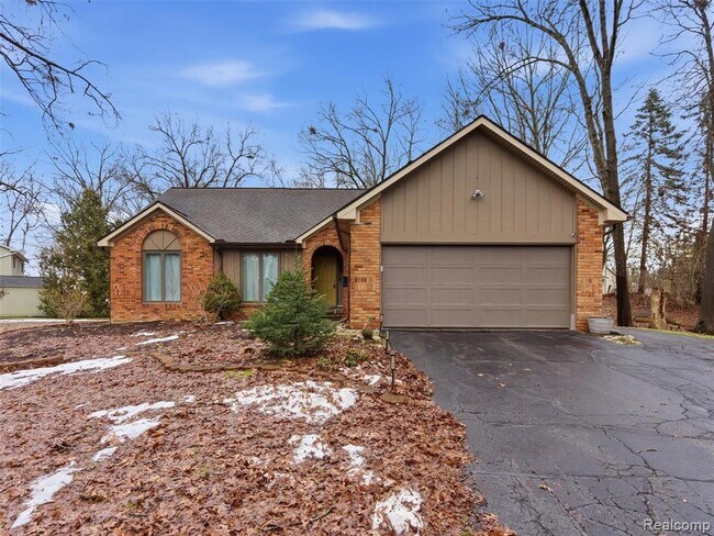 Photo - 4495 Maybee Rd