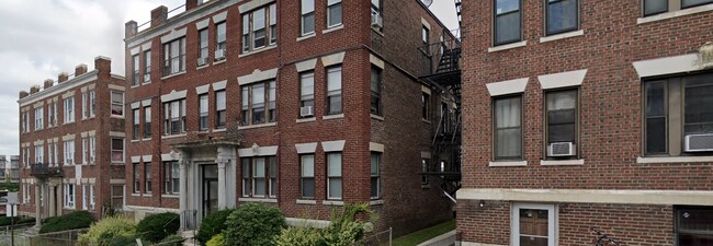 47 Park Vale Ave
