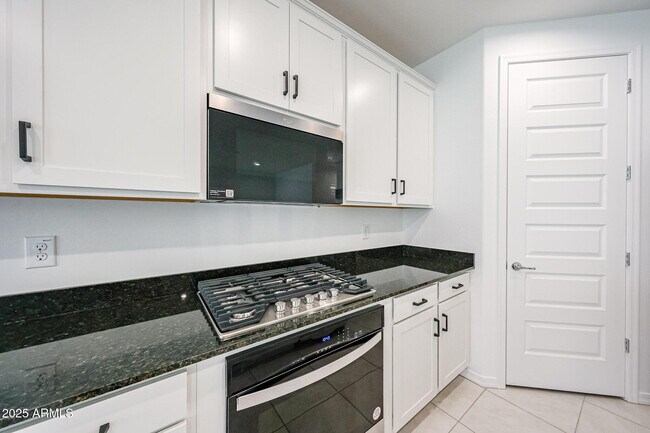 Photo - 28500 N 134th Ave