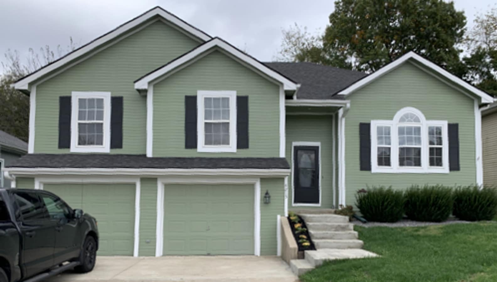 **COMING SOON** Spacious 4BR/3BA Home in G... - **COMING SOON** Spacious 4BR/3BA Home in G...