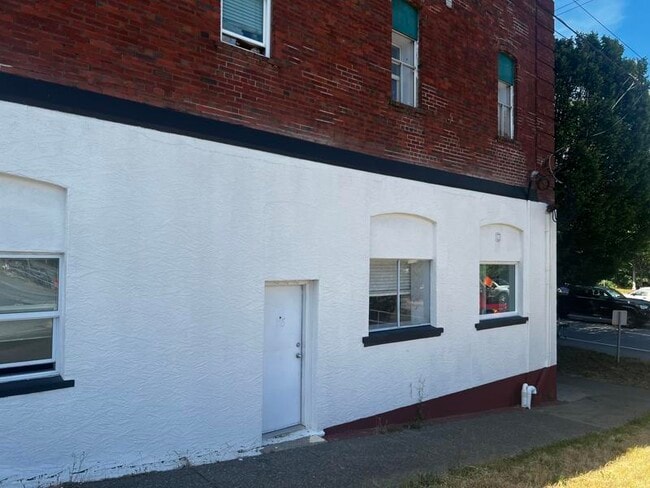 Photo - 110 Esplanade Ave Unit 105