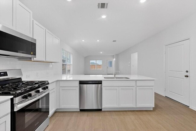 Photo - 107 Herald Dr