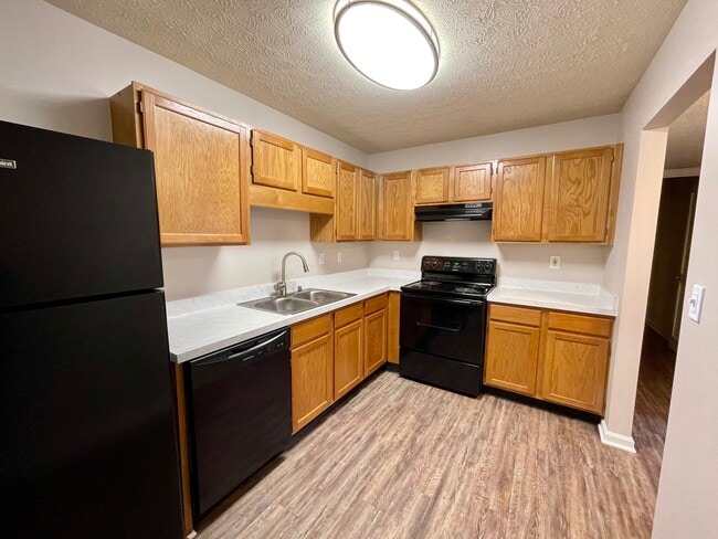 Hurstbourne Crossing Apartments