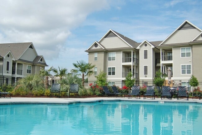 Riverscape Apartment Homes