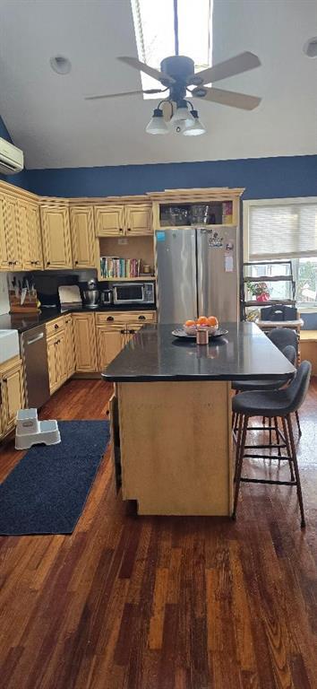 Photo - 852 Anthony Rd