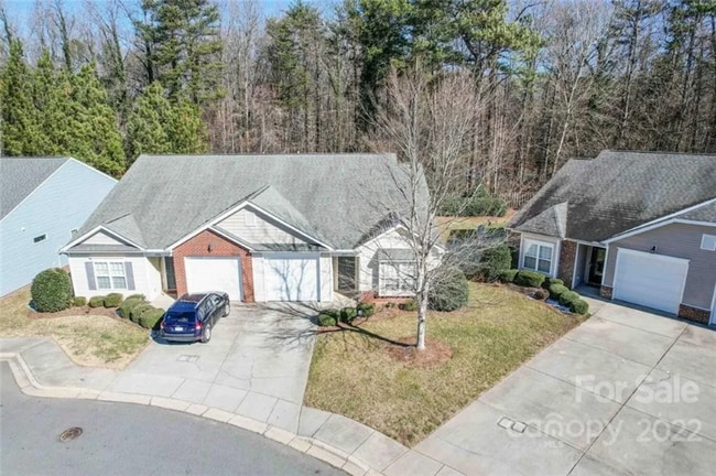 Photo - 5814 Bradford Lake