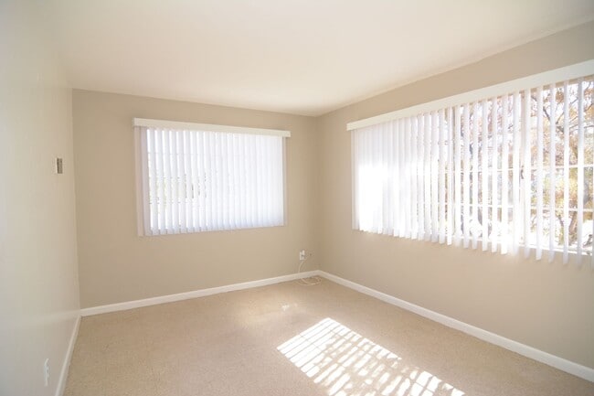 Photo - Charming 1 Bedroom 1 Bath Duplex! Great Ce...