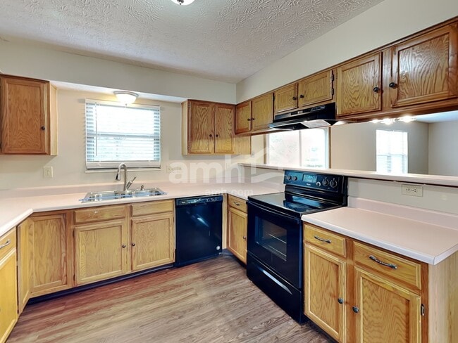 Photo - 350 Timber Ridge Dr