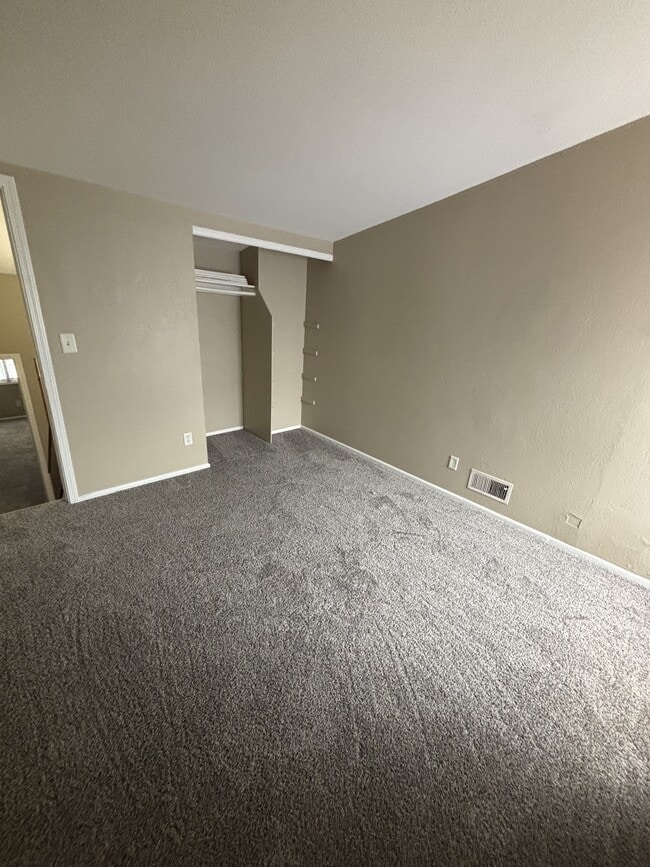 Photo - 8836 N 95th St