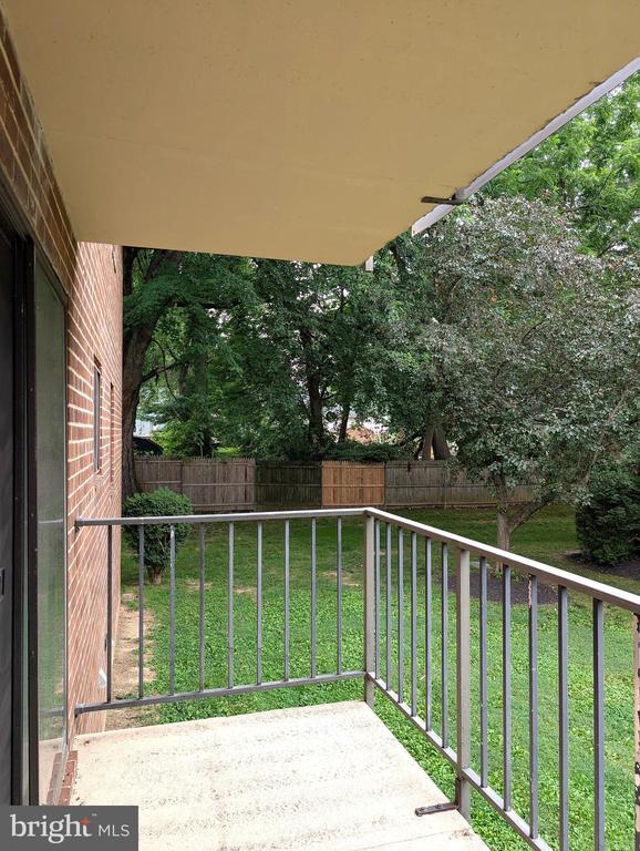 Building Photo - 822 Putnam Blvd