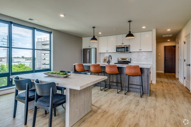 2-BR-2-BA-1386SF