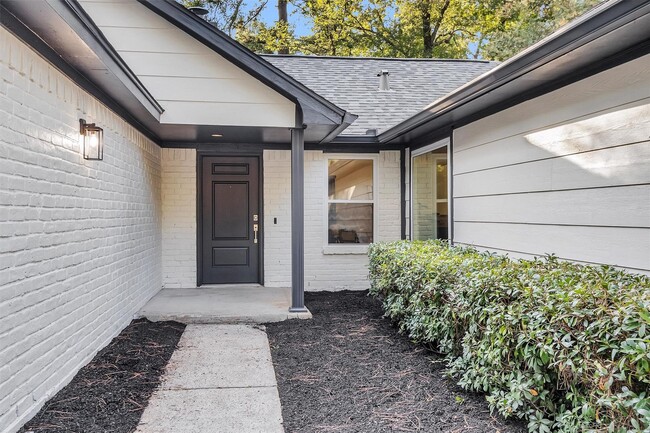 Photo - 6 Spurwood Ct