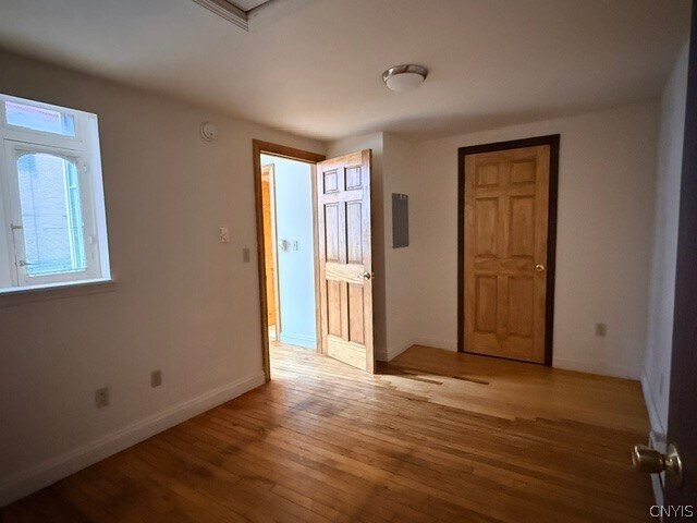 Photo - 103 Center St
