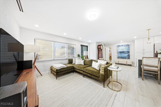 Photo - 4548 Genoa Ave