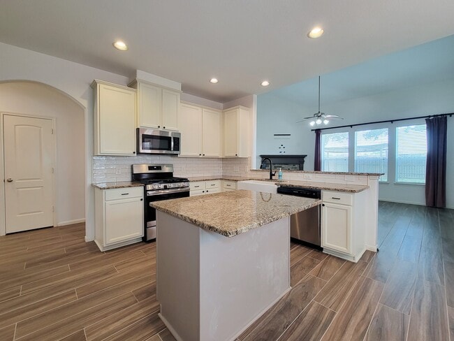 Photo - 6511 Canyon Mist Ln