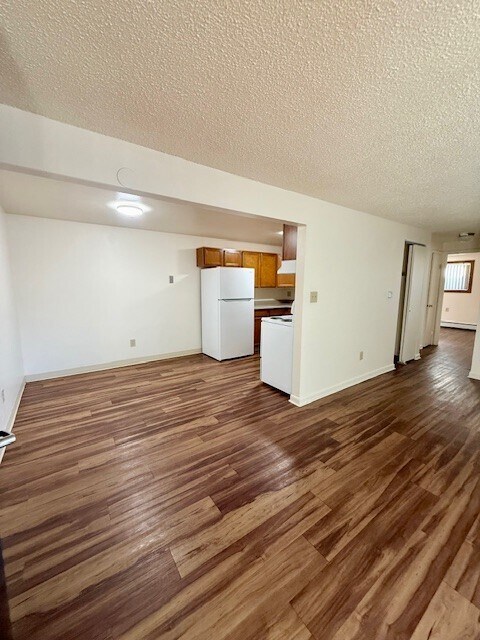 Cottonwood Apartments