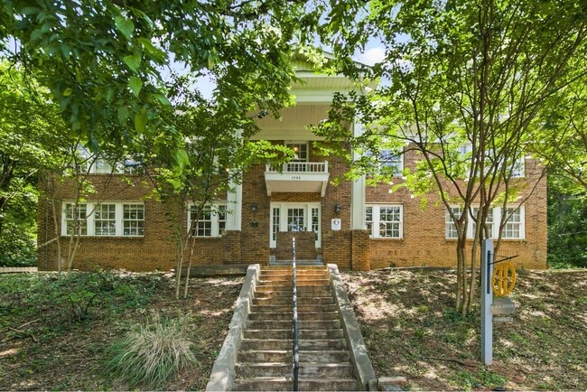Photo - Henger Hall