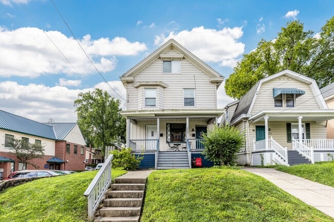 Photo - 2639 Observatory Ave