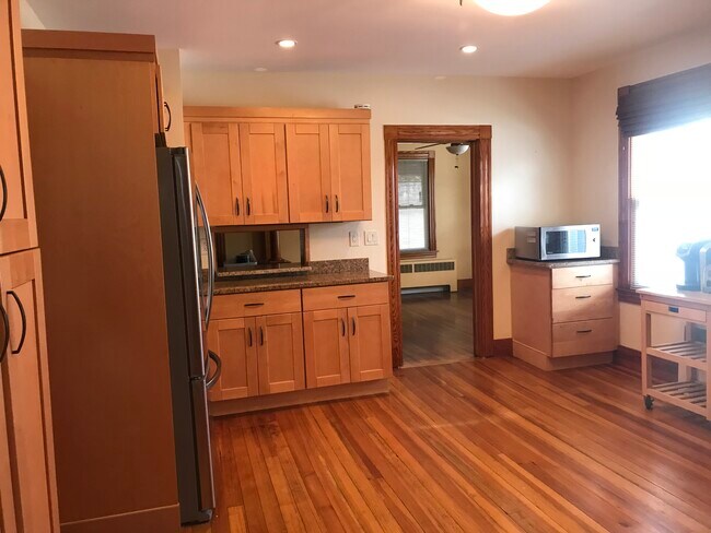 Photo - 384 Valley St Unit 10