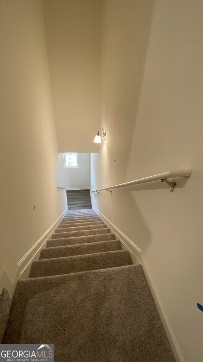 Photo - 173 Swindon Dr