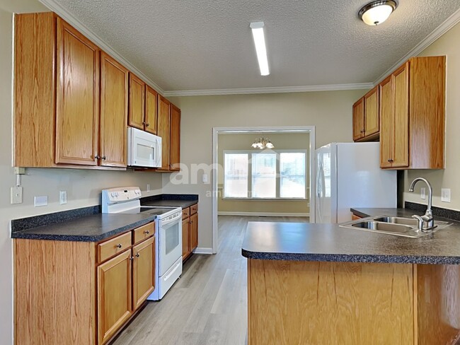 Photo - 1412 Justin Oaks Ct