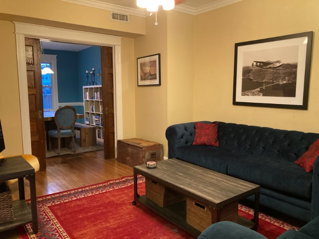 Photo - 527 Shepherd St NW