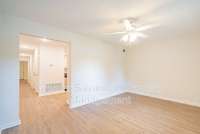 Photo - 402 E 3rd St Unit A