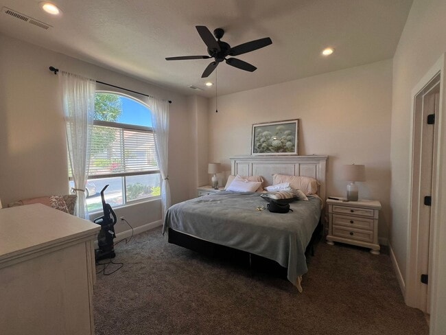 Photo - 7 Month Term Furnished Townhome In Hurricane