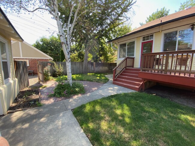 Photo - 2506 W Woodlawn Ave Unidad 1