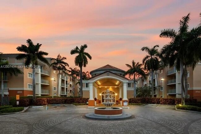 Building Photo - 4041 N Pine Island Rd Unit 105