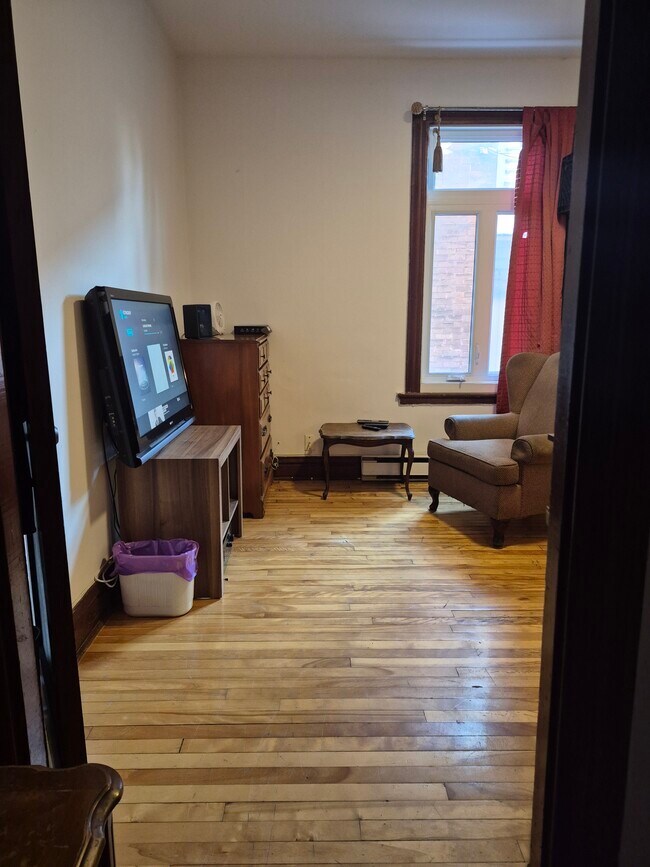 Photo - 1272 Boul René-Lévesque