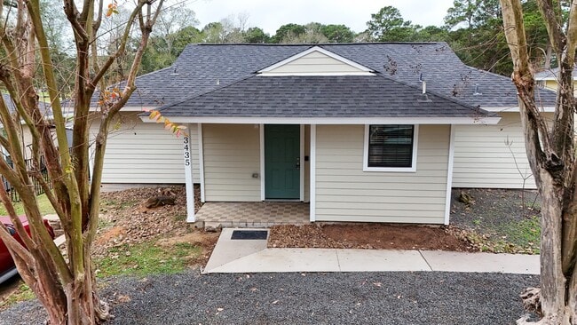 Building Photo - 3435 Balboa Cir