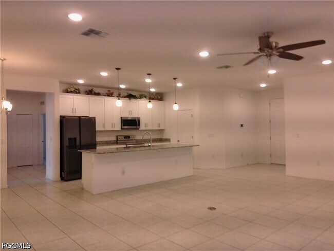 Photo - 177 Castile Ct